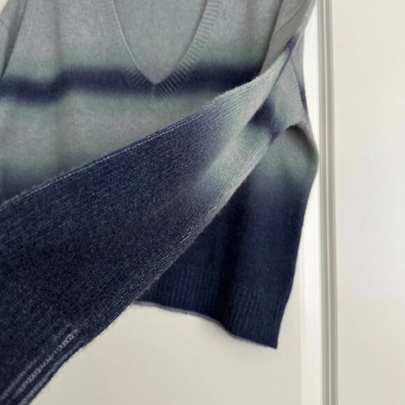 360 Cashmere V-Neck Blue Ombre Cashmere Sweater in S - Picture 6 of 9